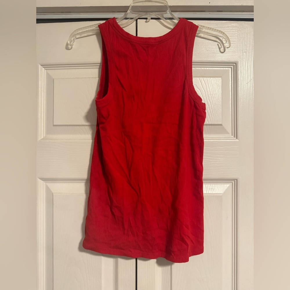 Large red women’s tank